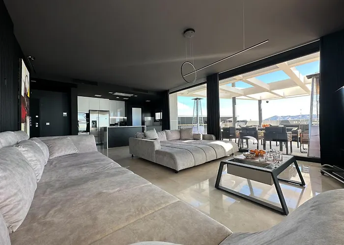 Sunset Cliffs Vip *