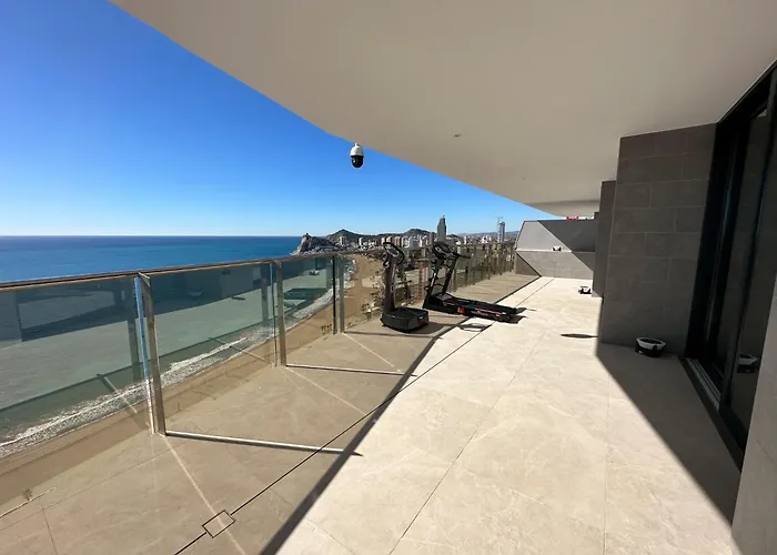 アパート Sunset Cliffs Vip ベニドルム