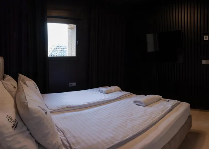 Апартаменты Sunset Cliffs Vip *