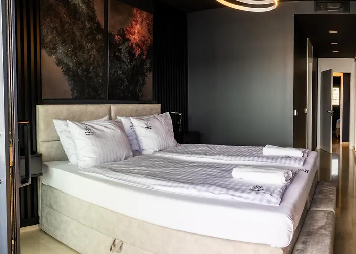 Апартаменты Sunset Cliffs Vip